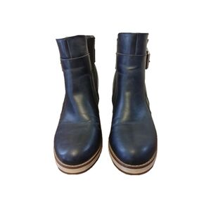 A+ ALDO Heeled Bootie Size 7.5